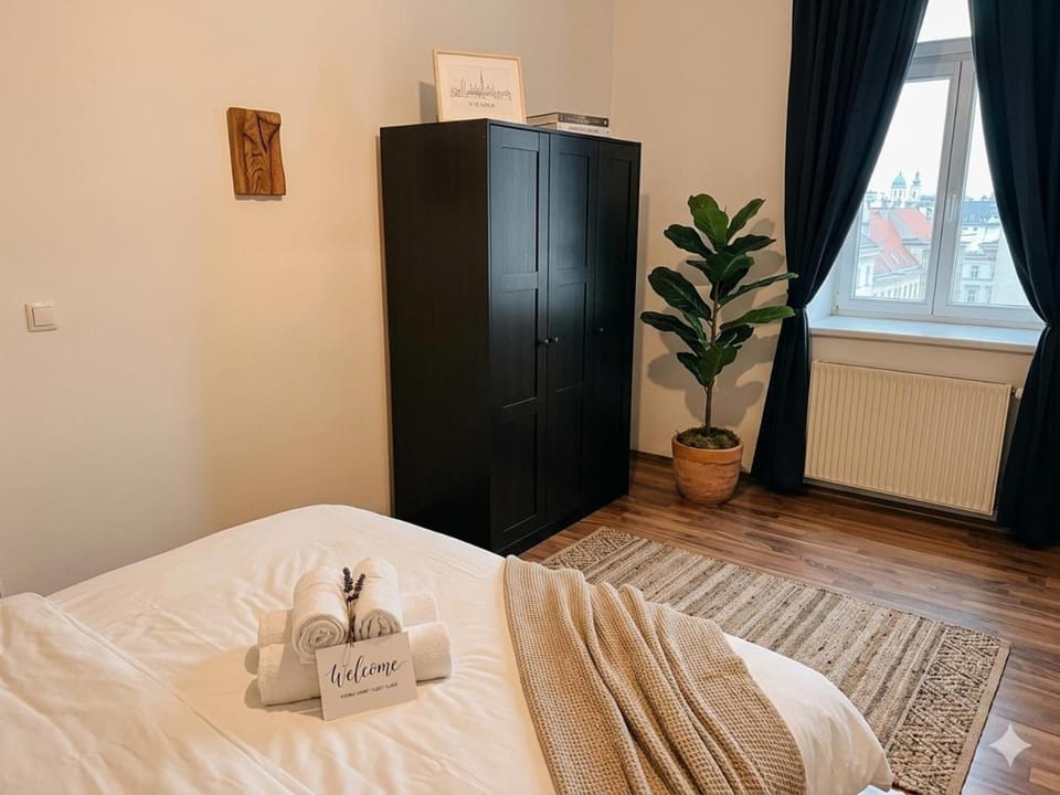 1BR, central, Prater, Schwedenplatz Apartment in Vienna