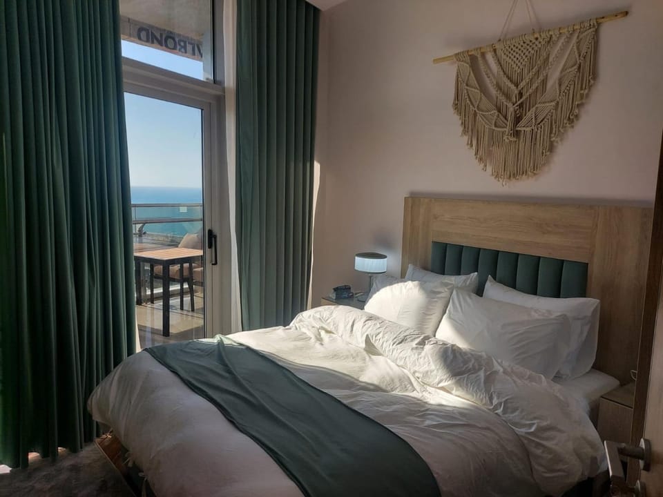 Bed, Balcony/Terrace, Photo of the whole room, Bedroom