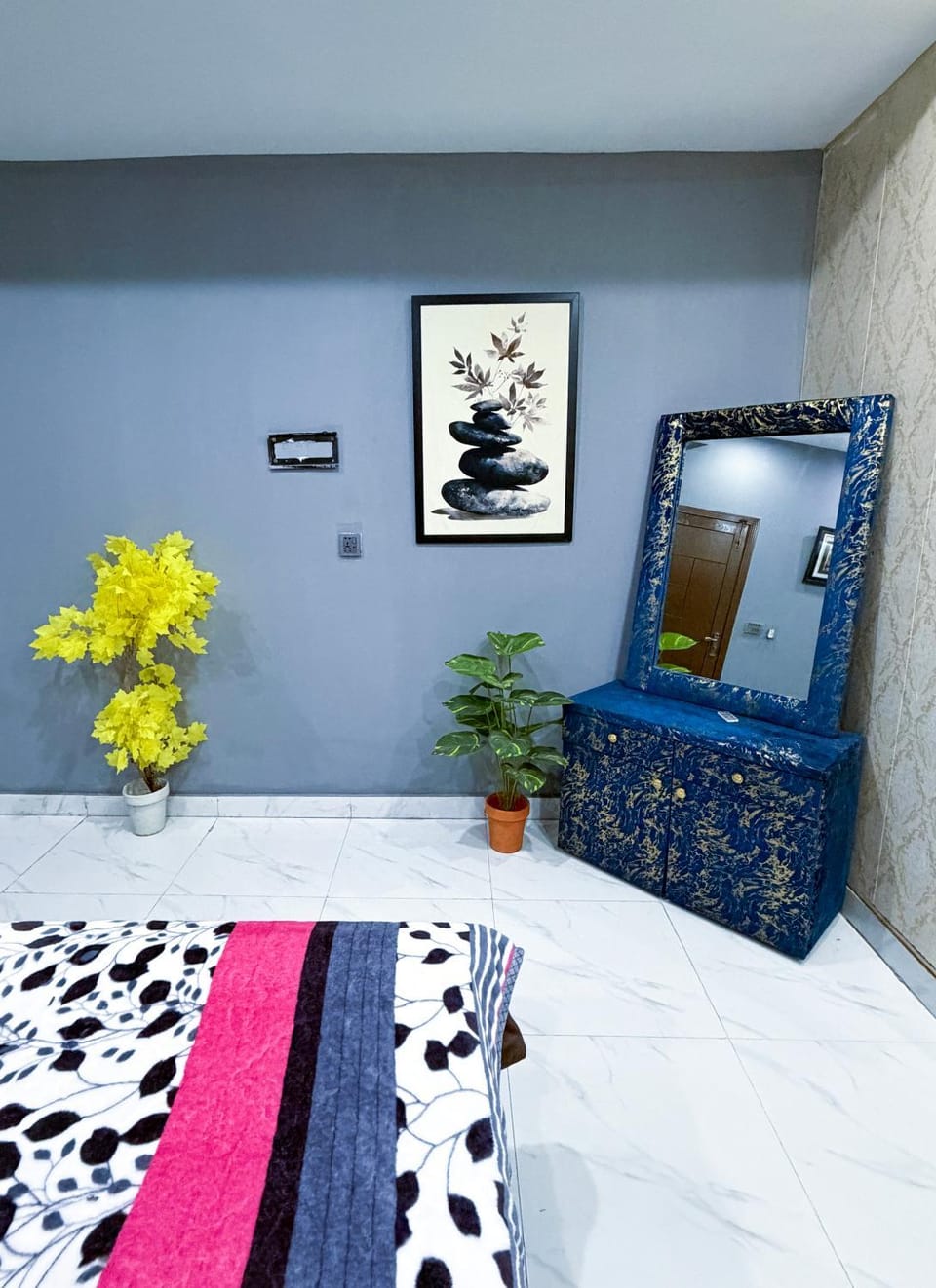 Luxora suits Apartment in Lahore