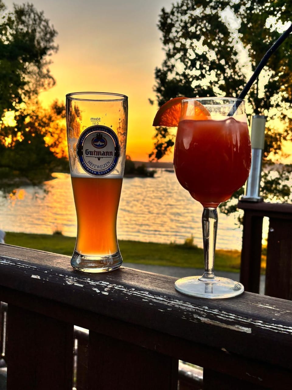 Natural landscape, Food and drinks, Lake view, Drinks