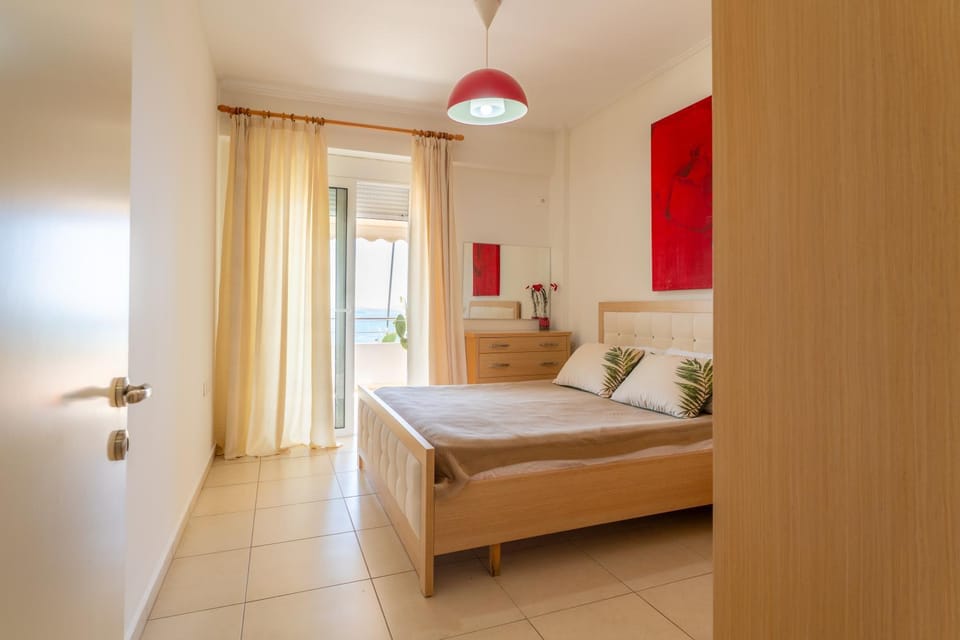 Sea View Getaway Apartment in Sarandë