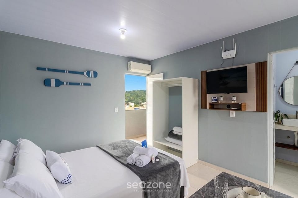 Bed, Bathroom, TV and multimedia, View (from property/room), Balcony/Terrace, Bedroom