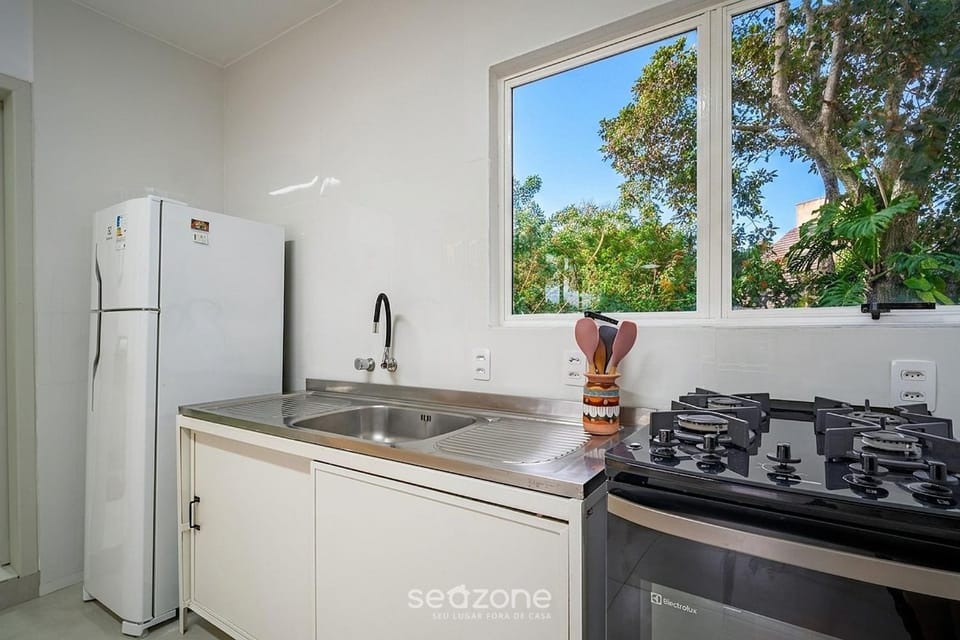 View (from property/room), Kitchen or kitchenette