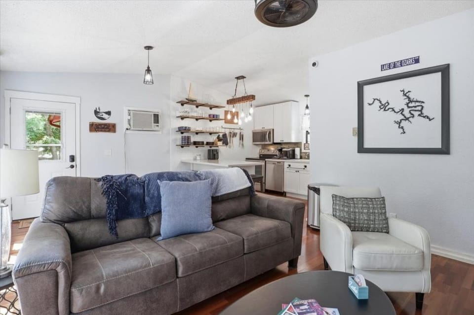 Kitchen or kitchenette, Living room, Seating area