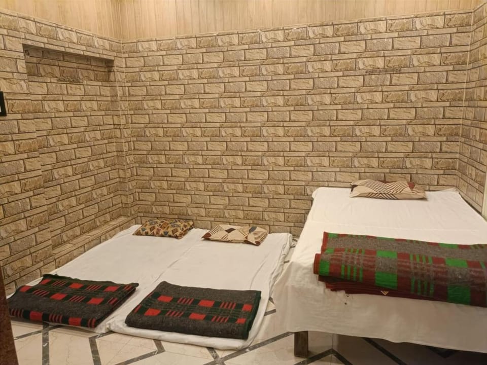 SASA StayHome Bed and Breakfast in Varanasi