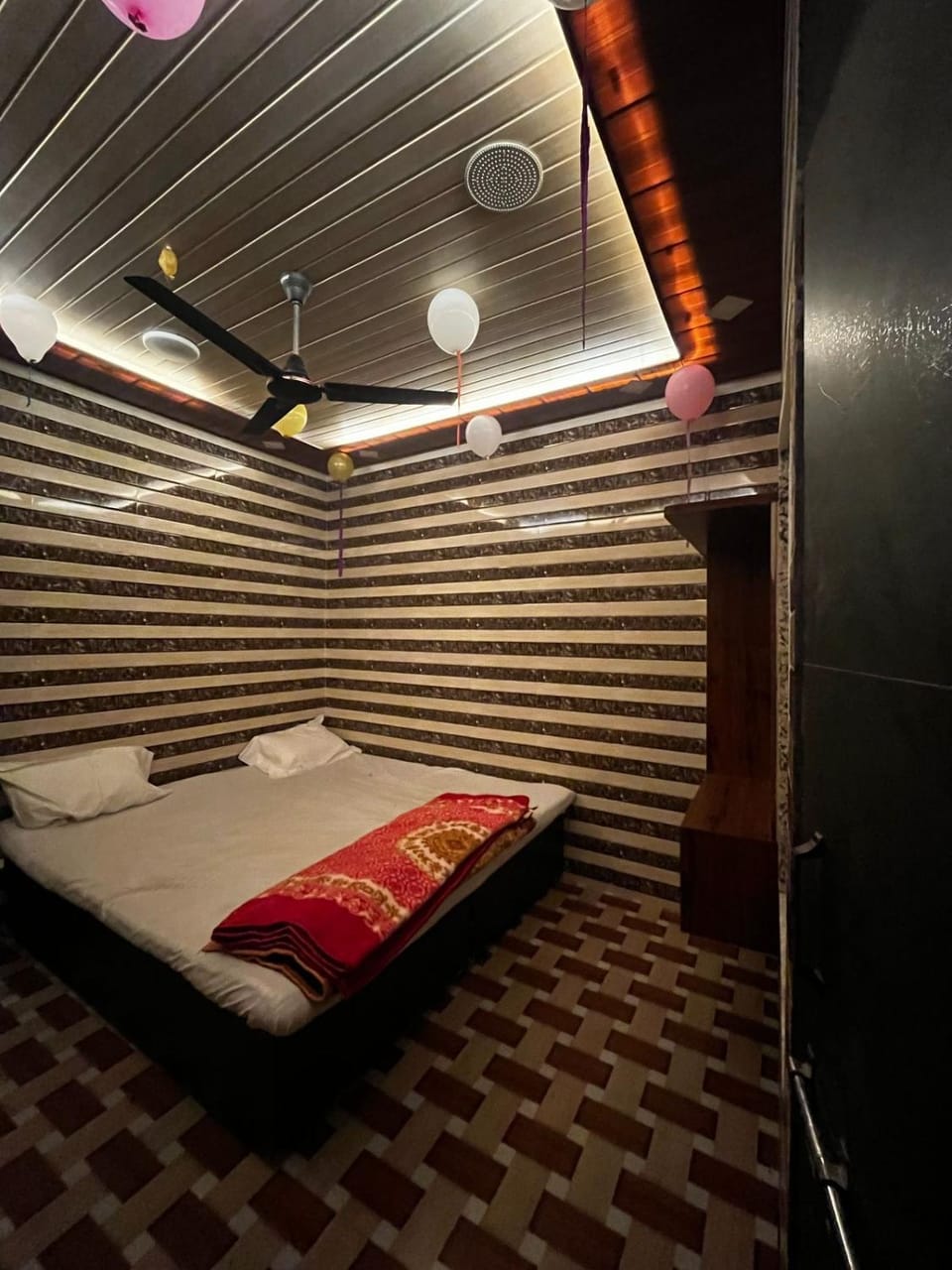 SASA StayHome Bed and Breakfast in Varanasi