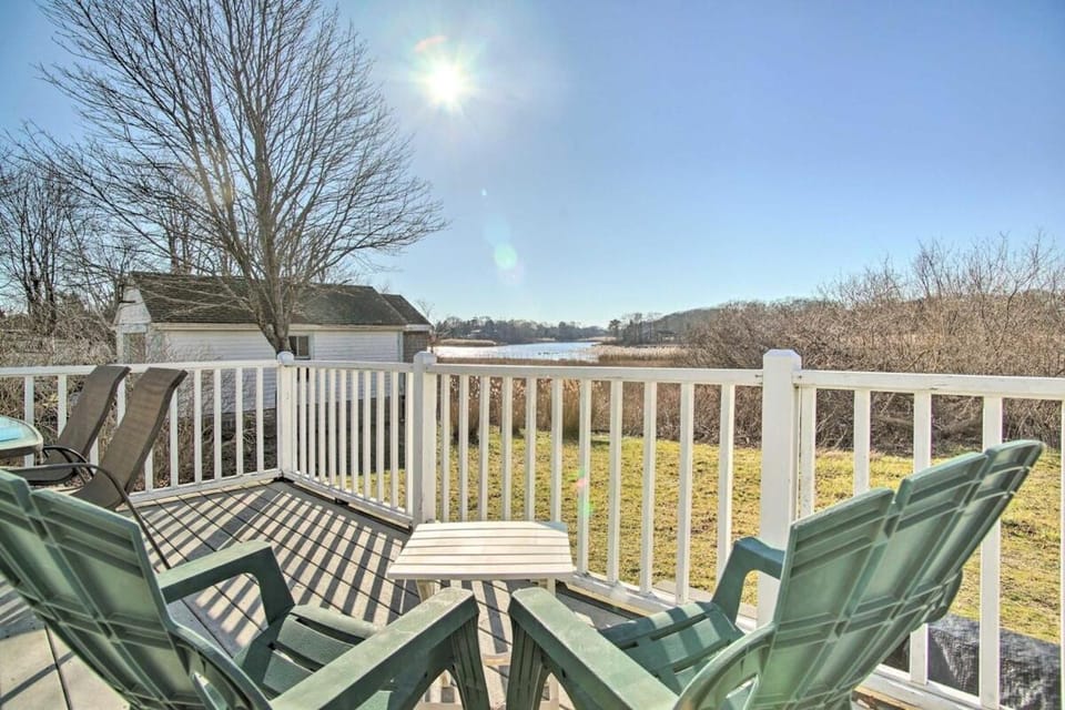 Charming 3 BR magnificent views House in Hyannis