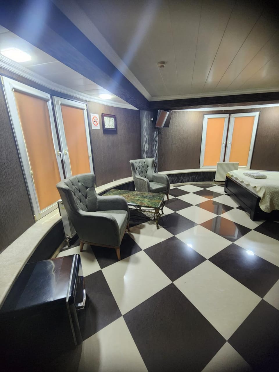 Photo of the whole room