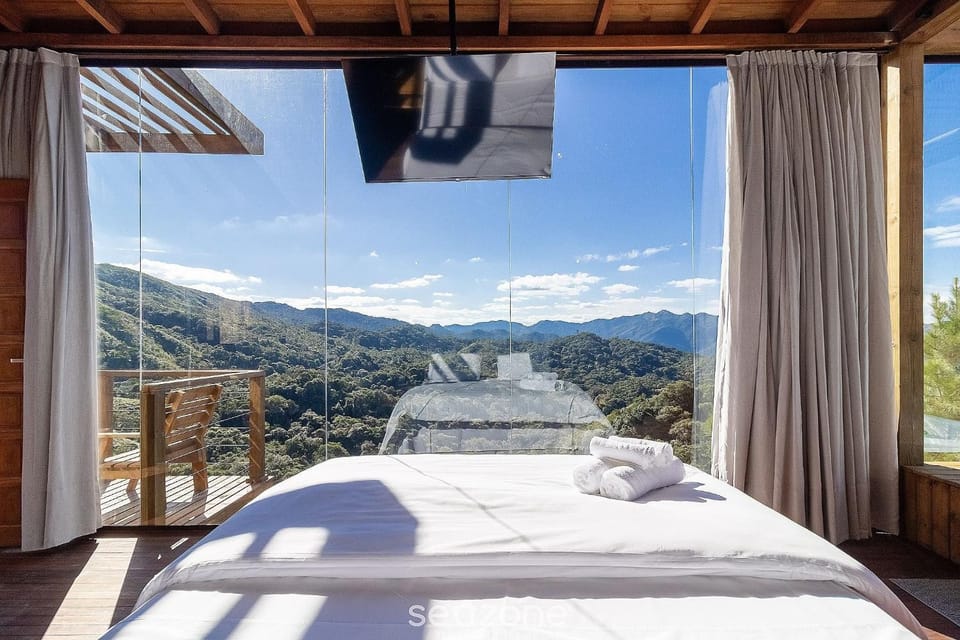 Bed, TV and multimedia, Balcony/Terrace, Bedroom, Mountain view