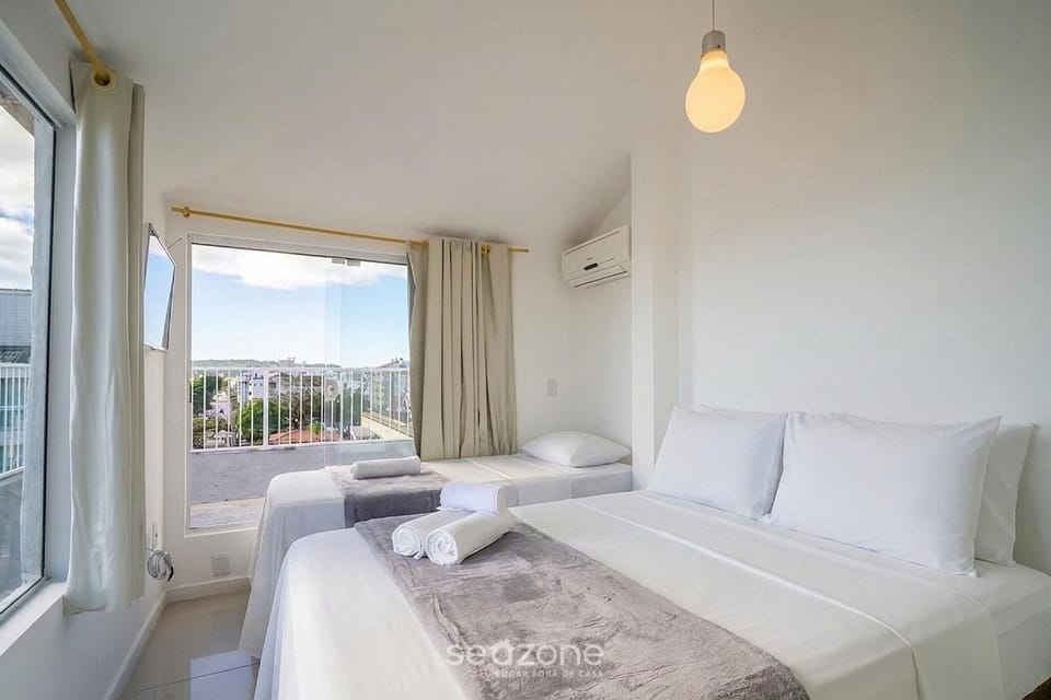 Bed, View (from property/room), Balcony/Terrace, Bedroom, City view