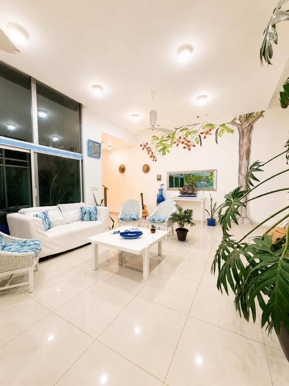 Living room, Seating area