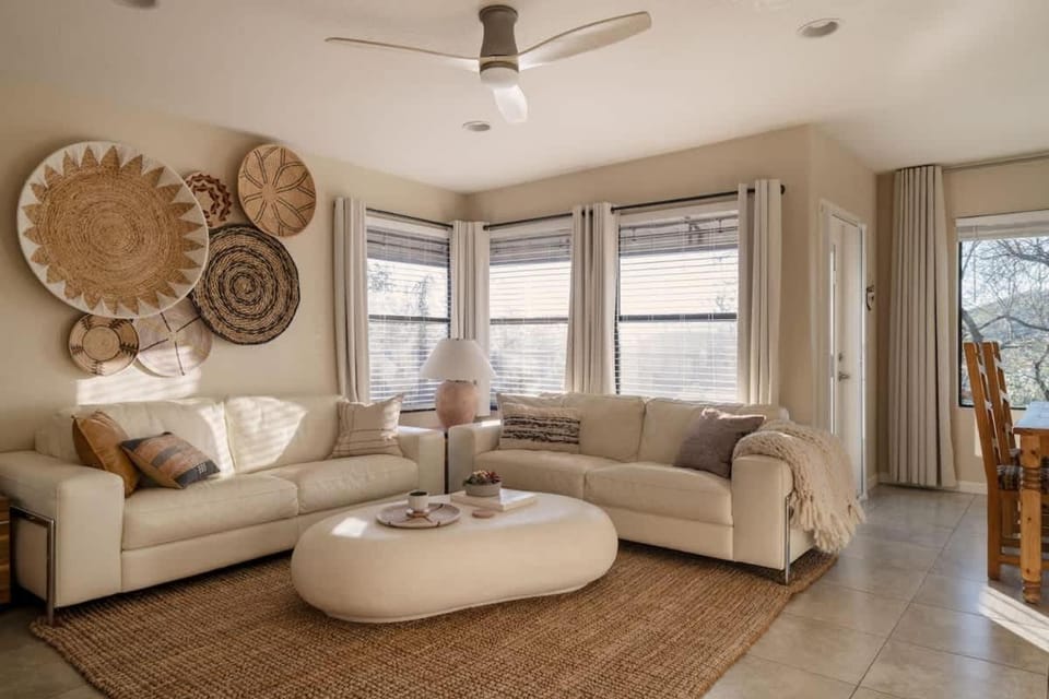 Sanctuary Escape with Heated Pools & Views House in Catalina Foothills