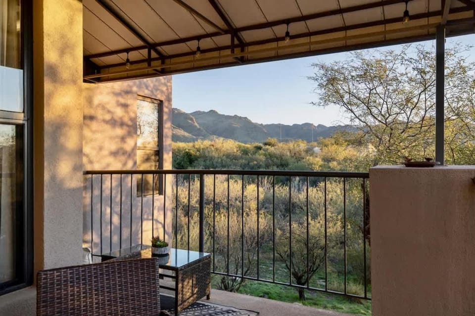 Sanctuary Escape with Heated Pools & Views House in Catalina Foothills