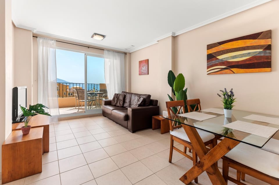 TV and multimedia, View (from property/room), Living room, Seating area, Dining area