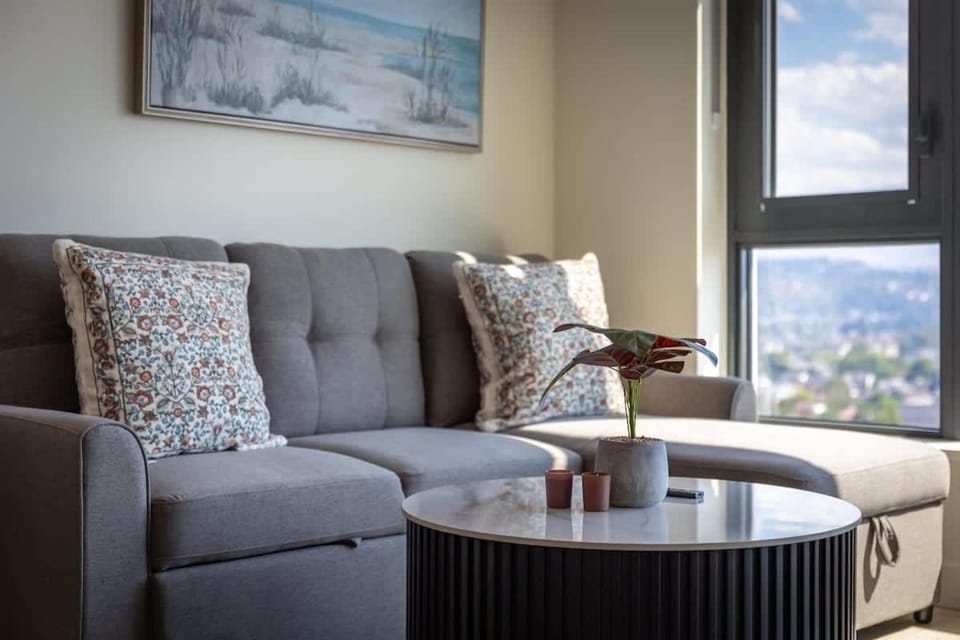 Brand New Luxury Stunning Lake Mountain Views #13 Apartment in Kelowna