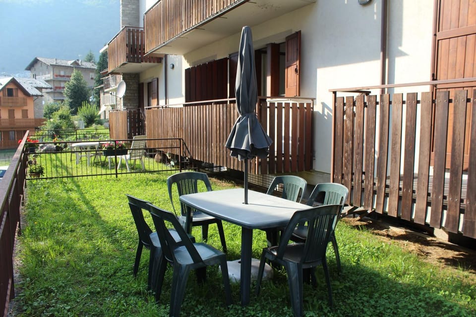 Garden, Balcony/Terrace