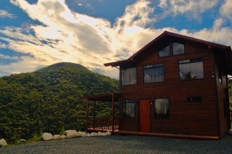 Cabaña vista la roca Chalet in San José Province