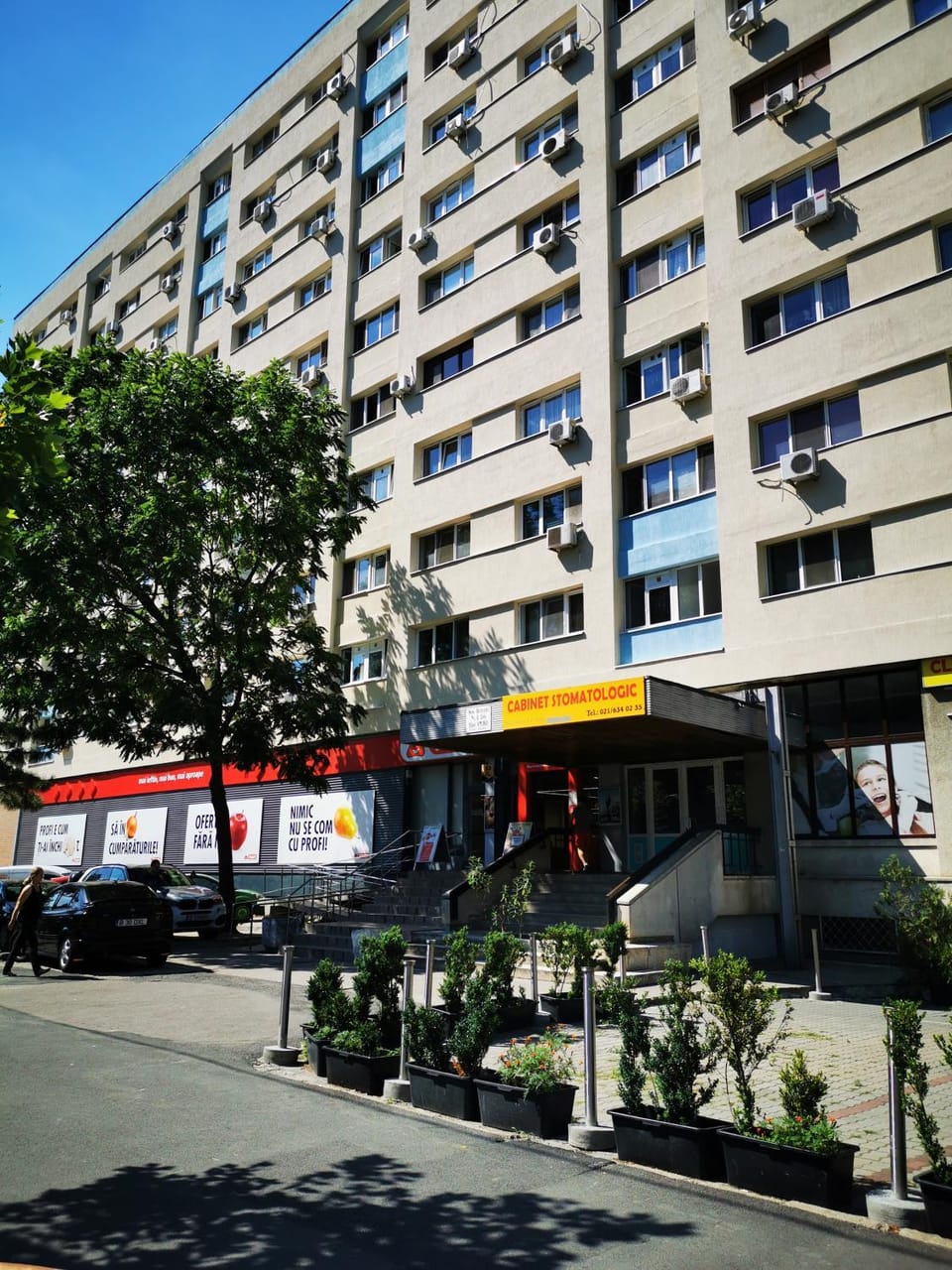 Property building, Facade/entrance