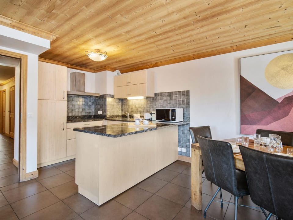 Superbe appartement central - 10 pers. - FR-1-640-89 Apartment in Val Thorens