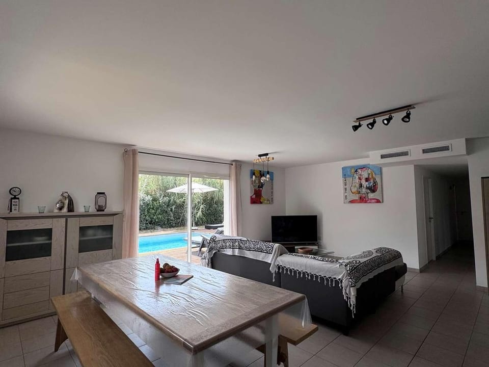 Villa avec piscine, WiFi - 10 pers. - FR-1-878-83 Villa in Moliets-et-Maa
