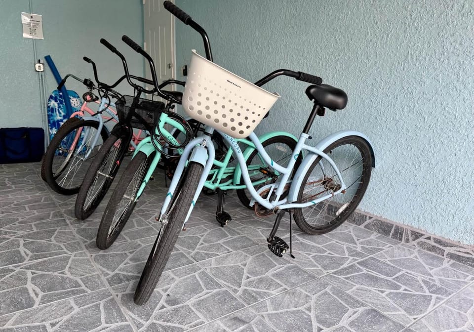 Gulfside Getaway - Free Bikes - 1 Mi to Beach Apartment in Bonita Springs