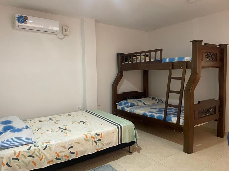 Bed, Photo of the whole room, Bedroom, air conditioner