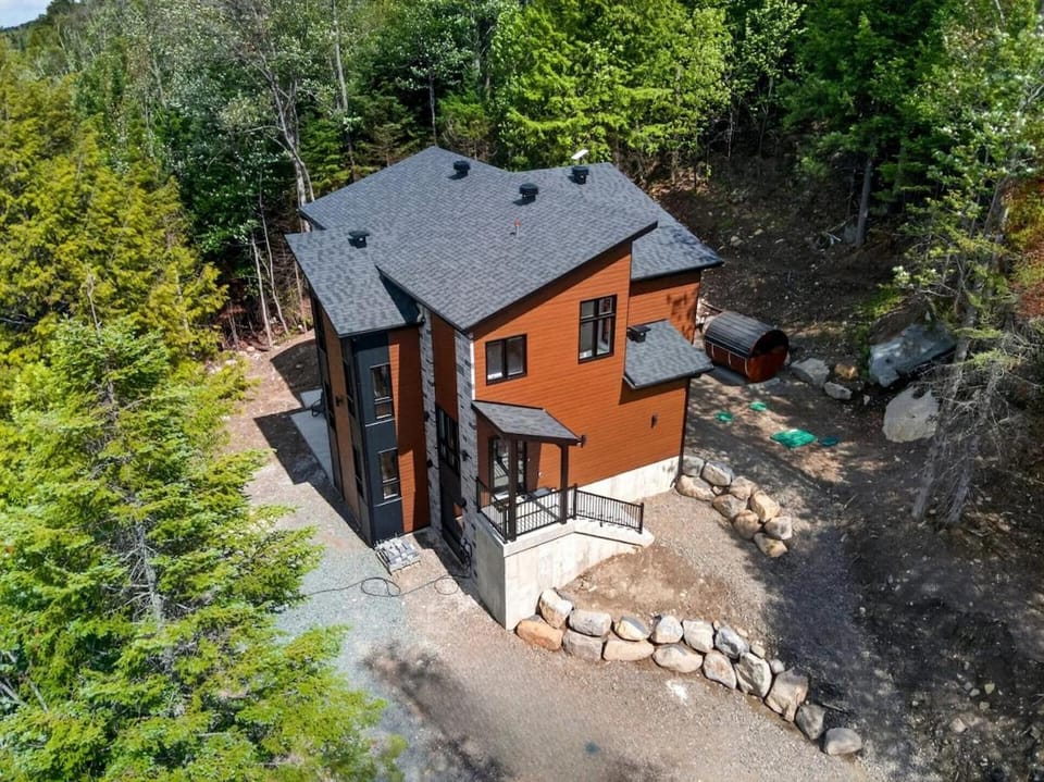 Property building, Natural landscape