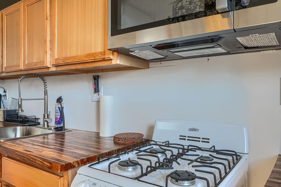 Cozy Baltimore Suite Free Parking Near John Hopkin Apartment in Baltimore