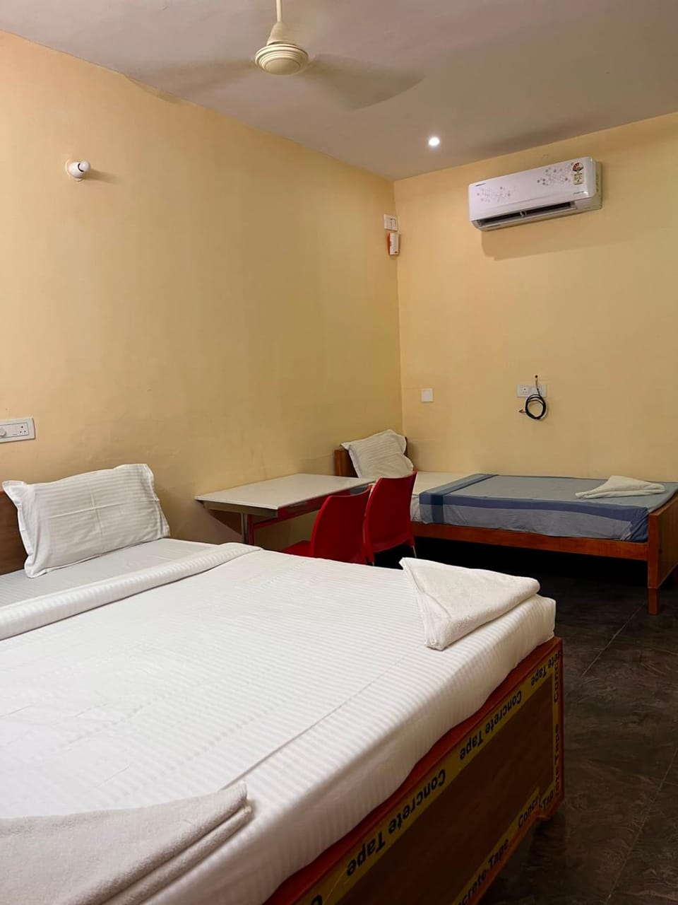 ANAND's BEACH HOSTEL Hostel in Tamil Nadu