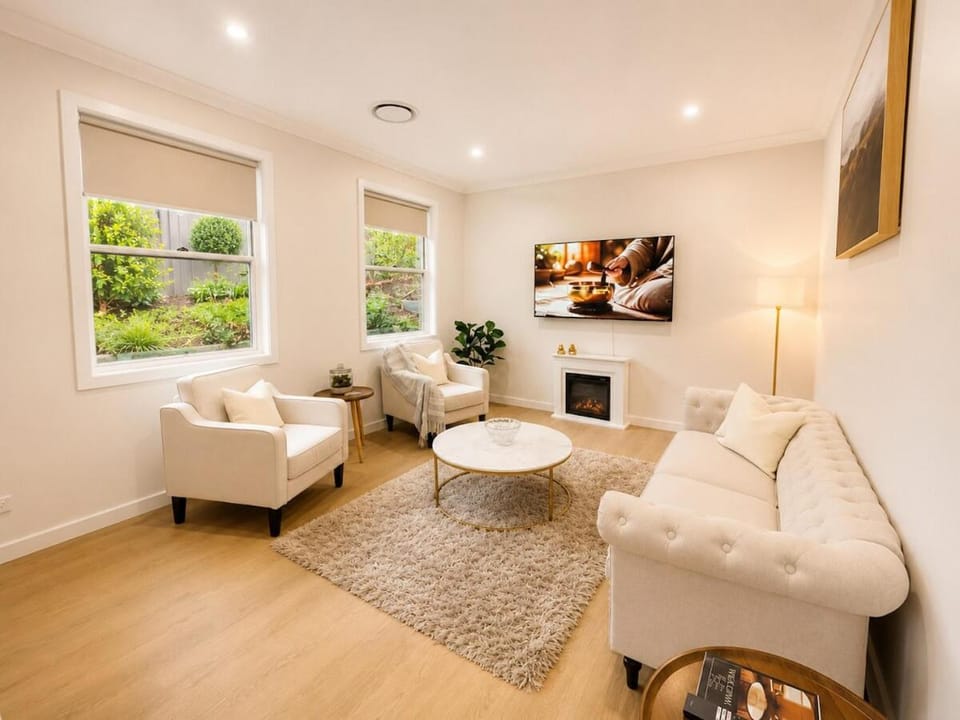 TV and multimedia, Living room, Seating area