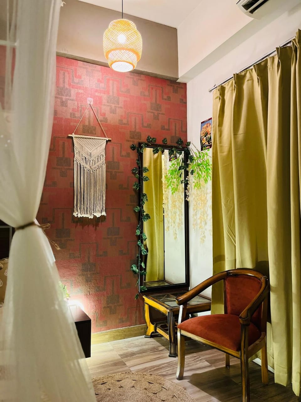 Luna Studio Cozy Boho Retreat with Canopy Bed Apartment in Uttar Pradesh