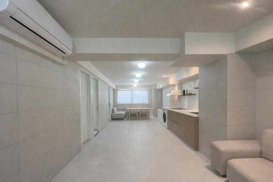 STAY HausDa Private Bathroom Queen Room All Picture Window Bed and Breakfast in Seoul
