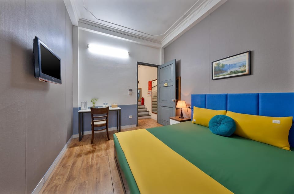 Living room, Bedroom