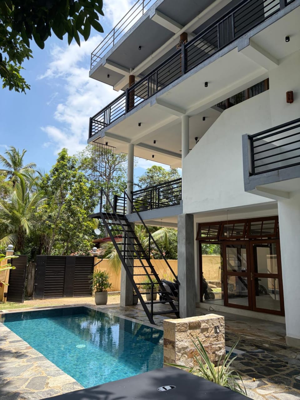 Property building, Swimming pool
