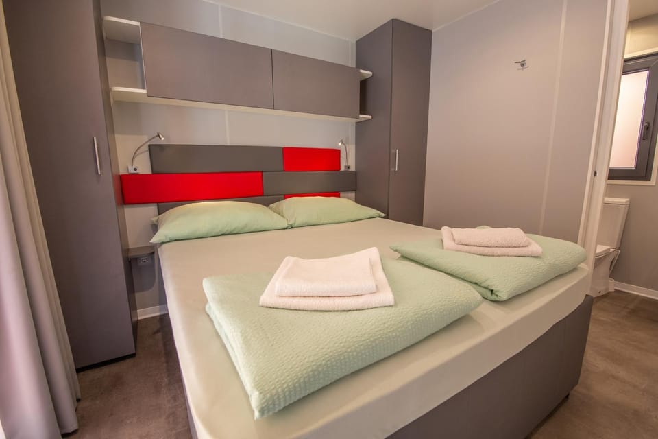 Mobile Home LAVANDA Apartment in Lika-Senj County