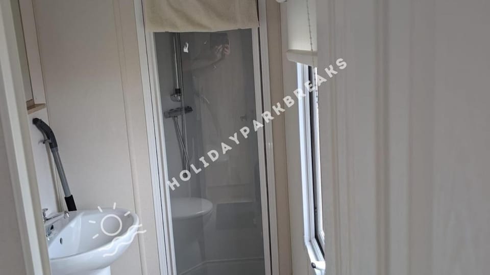 Goodwood - Great Value - 2 Bedroom - West Sands - Seal Bay House in Selsey