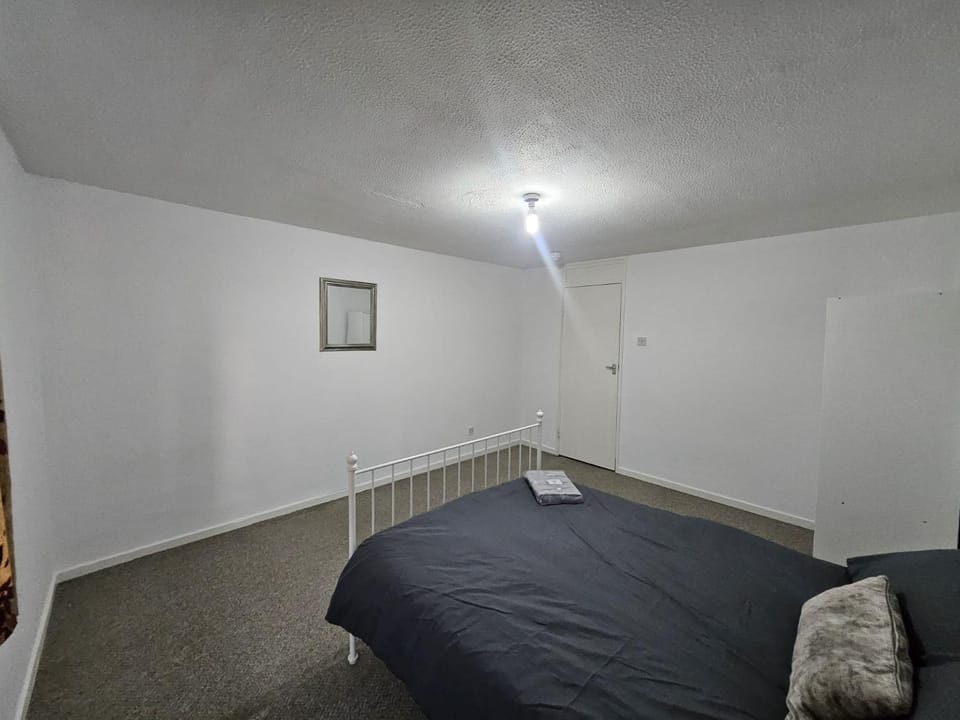 Comfortable rooms in MK City Centre 43 Vacation rental in Milton Keynes