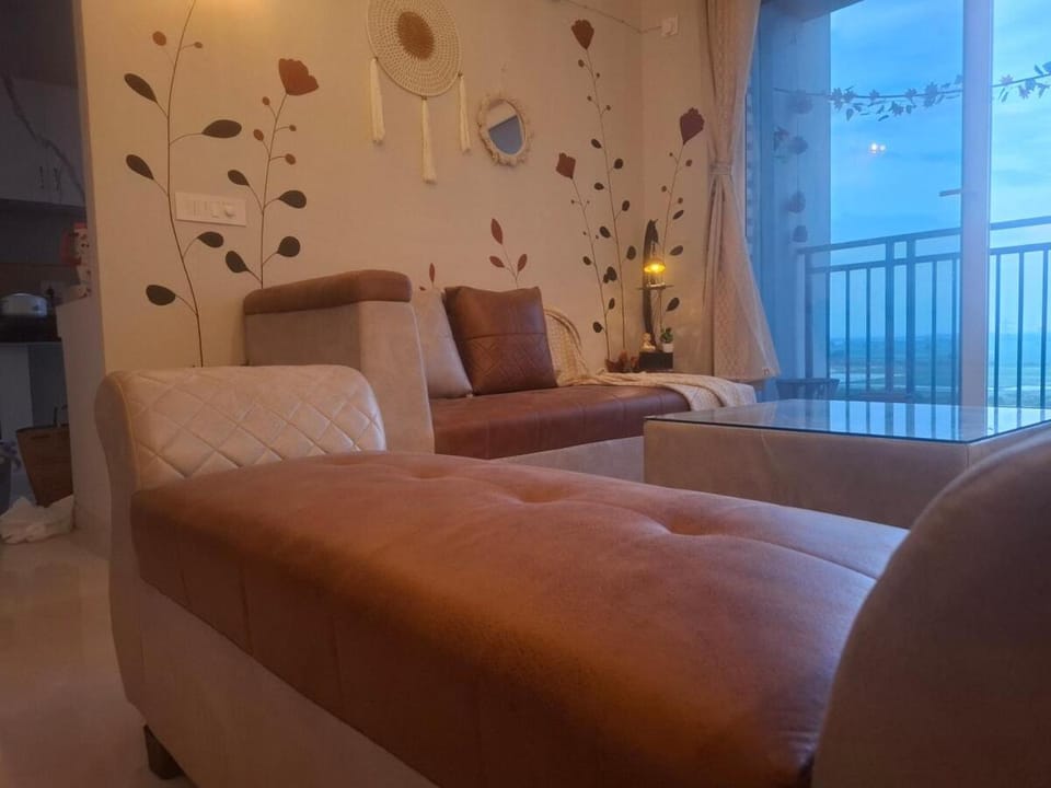 AVASA, Comfort by the River Apartment in Noida