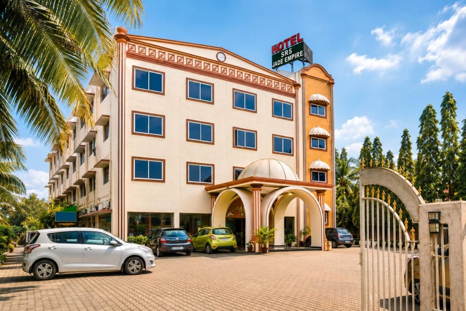 Property building, Day, Parking