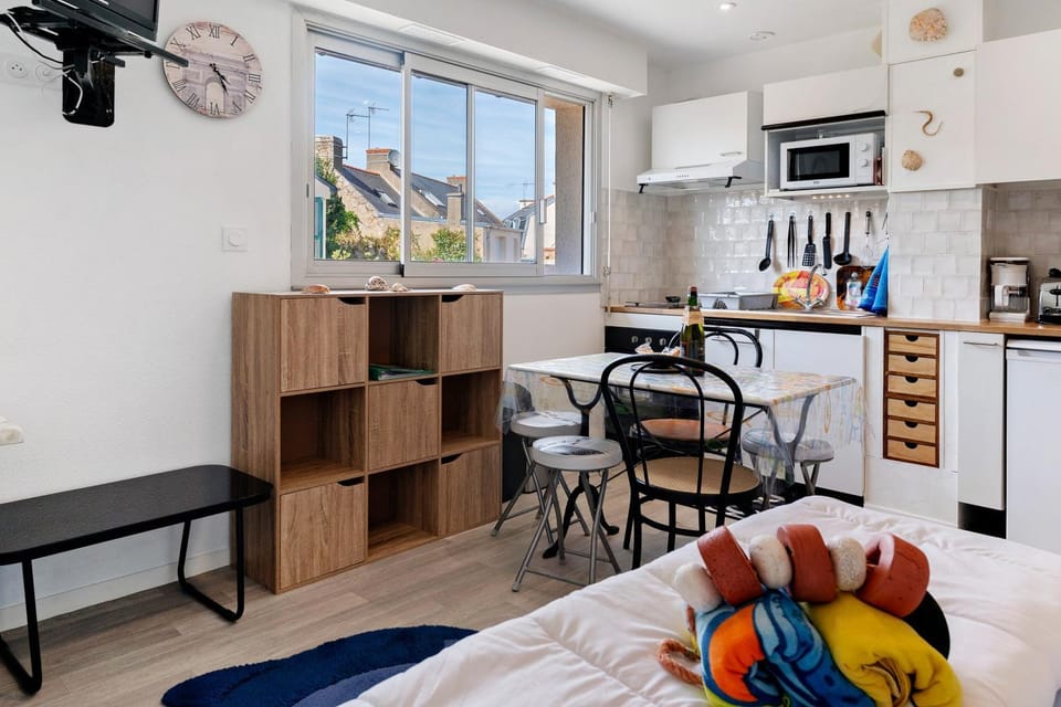 Property building, Living room