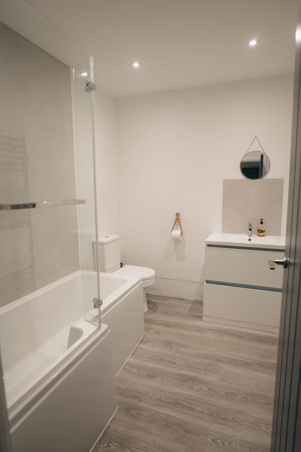 Shower, Toilet, Bathroom, Bath