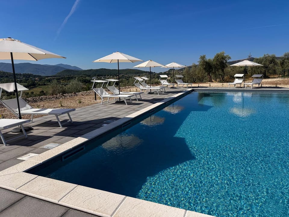 Day, Natural landscape, Pool view, Swimming pool, sunbed