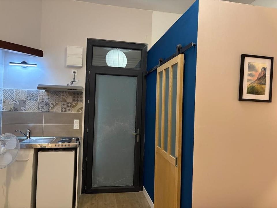 Studio rénové Tomeline Apartment in Nouvelle-Aquitaine