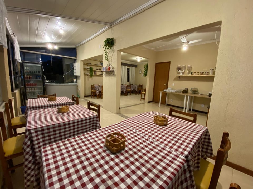 Seating area, Dining area, Breakfast