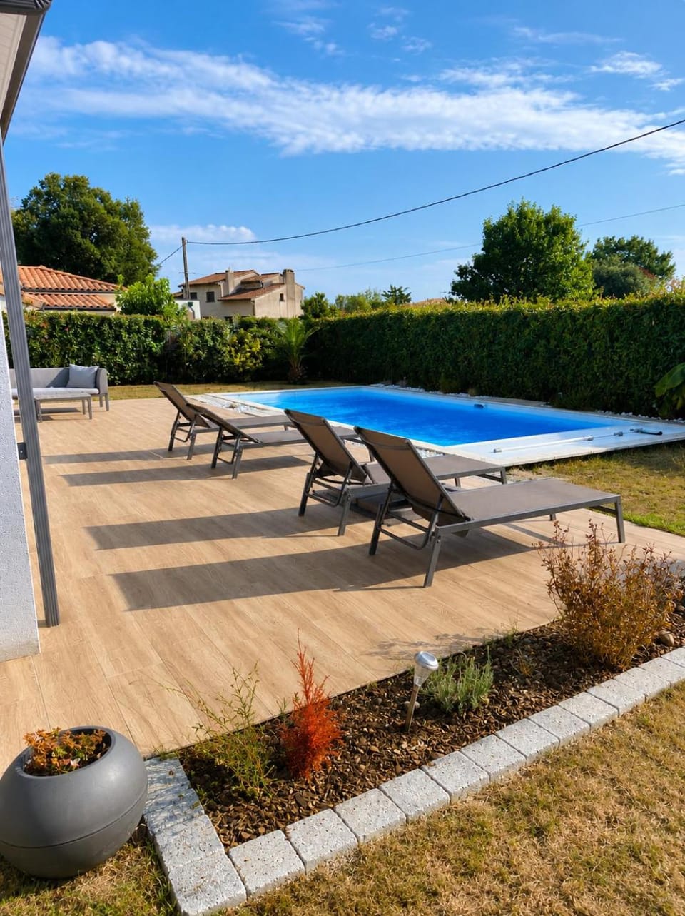 Patio, Day, Garden, Garden view, Pool view, Swimming pool, sunbed