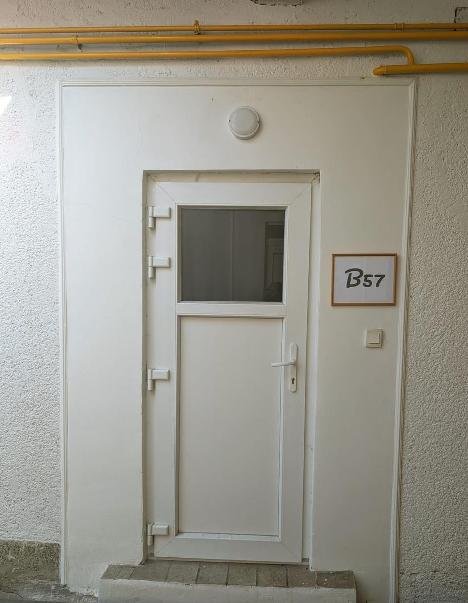 Facade/entrance