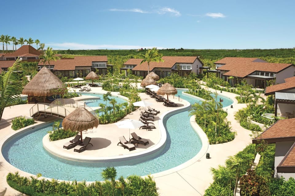 Staff, People, Children play ground, Game Room, Garden, Golfcourse, Nightclub / DJ, Bathroom, View (from property/room), Lobby or reception, Fitness centre/facilities, Beach, Aqua park, Cycling, Kids's club, Evening entertainment, Swimming pool, Entertainment, Family