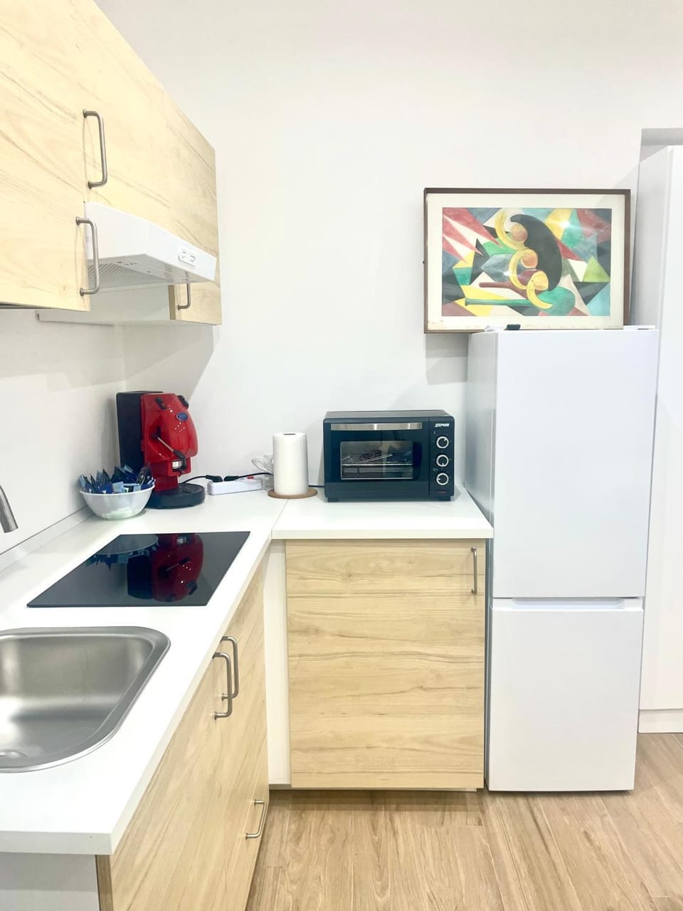 Kitchen or kitchenette, oven, stove