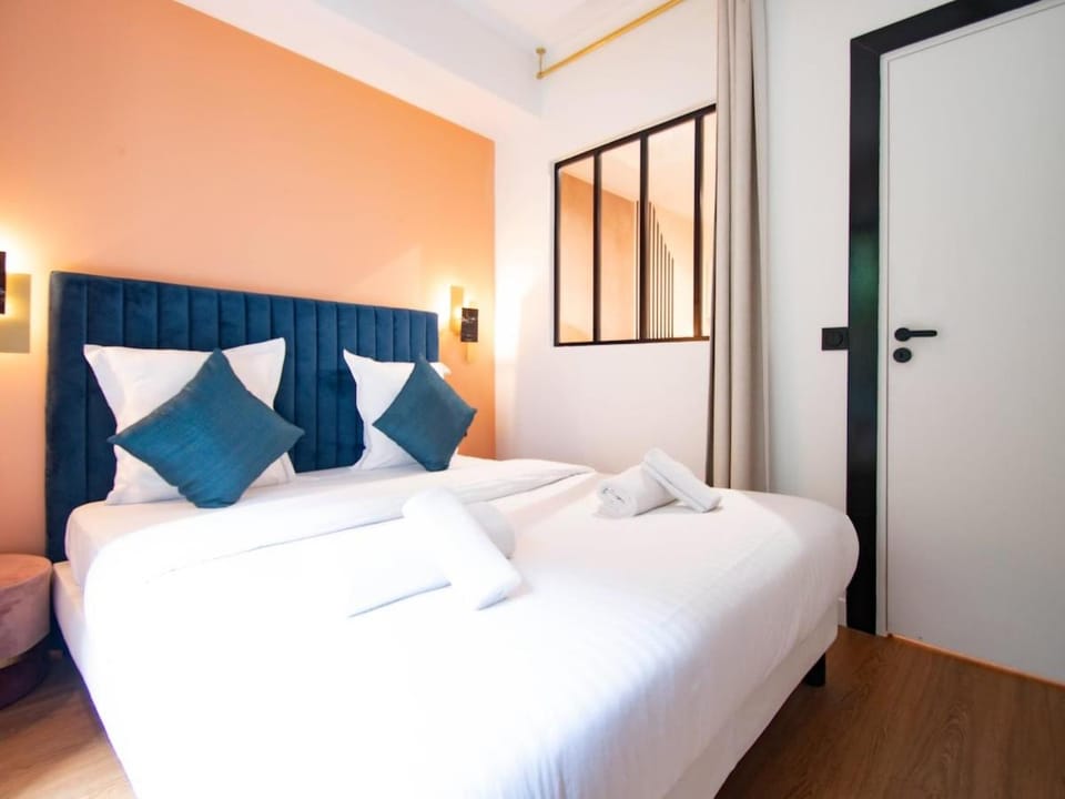 Quiet and renovated 1 bedroom 2 people Trocadéro Passy Apartment in Paris