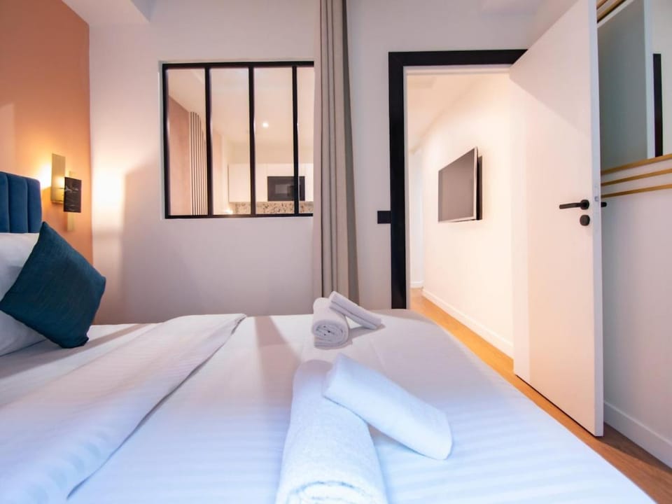 Quiet and renovated 1 bedroom 2 people Trocadéro Passy Apartment in Paris
